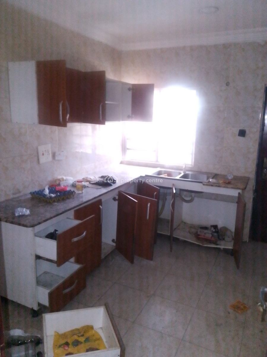 2 Bedroom Flat Upstairs, Ado, Ajah, Lagos, Flat / Apartment for Rent