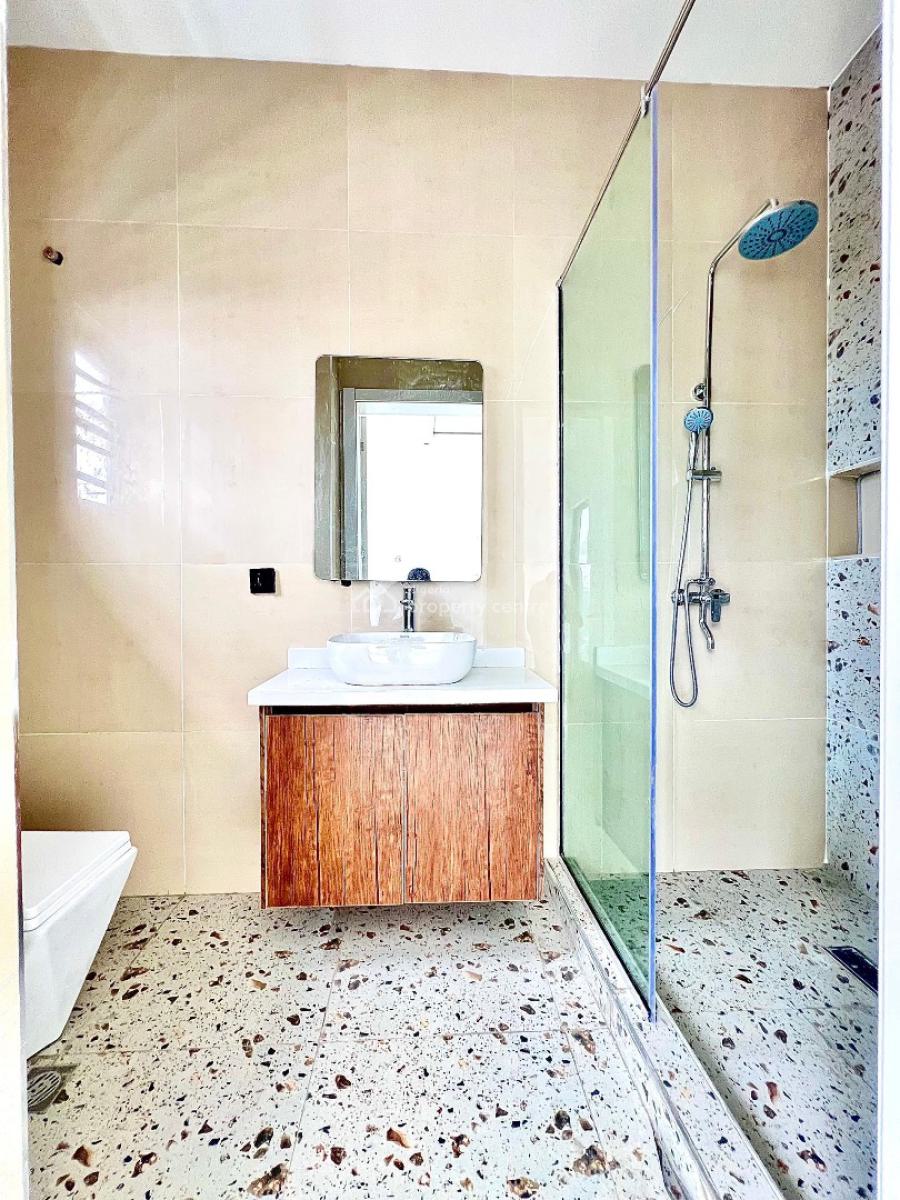 Tasteful 3 Bedroom Apartment with Bq, Elevator, Gym, and Swimming Pool, Lekki Phase 1, Lekki, Lagos, Flat / Apartment for Sale