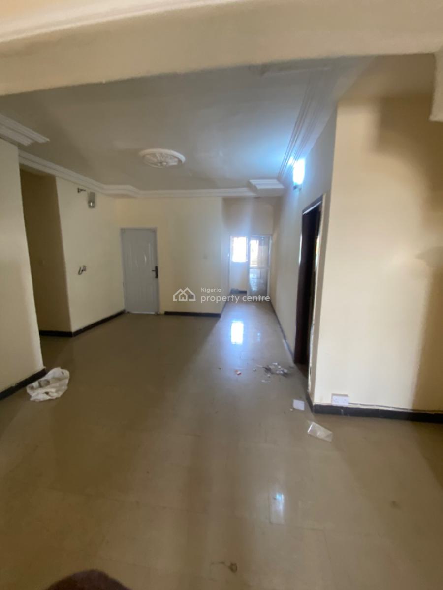 Clean Spacious 3 Bedroom Flat, Balcony, 2 Extra Study Room, 1st Floor, Wuye Main, Wuye, Abuja, Flat / Apartment for Rent