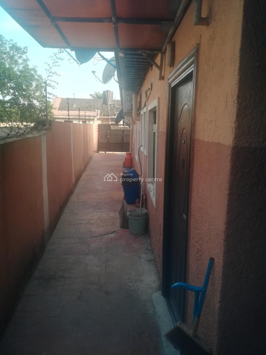 Bungalow House Video Available 2 Room and Palour and 2 Self Contain, Peace Estate Badore Road, Ajah, Lagos, Semi-detached Bungalow for Sale