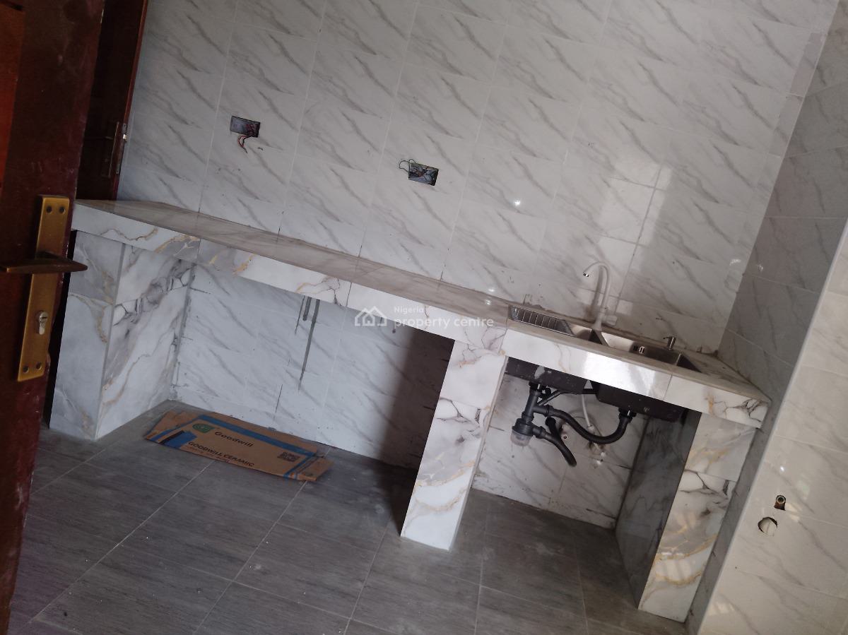 Brand New 3 Bedroom Upstairs with Pop Finishing, Abijo Gra, Ajah, Lagos, Flat / Apartment for Rent