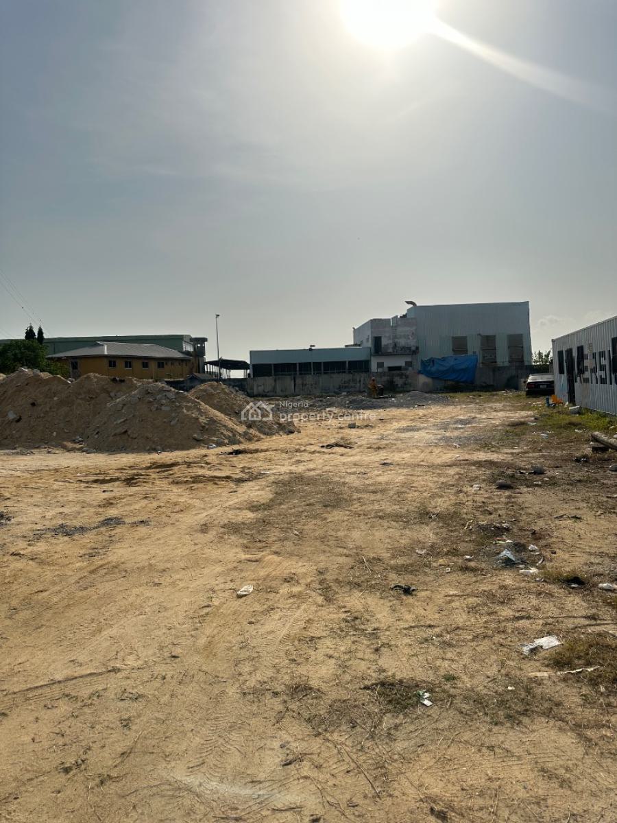 4 Bedrooms Terraced Town House with Penthouse Room, Ahmadu Bello Way, Naval Dockyard, Victoria Island (vi), Lagos, Terraced Duplex for Sale