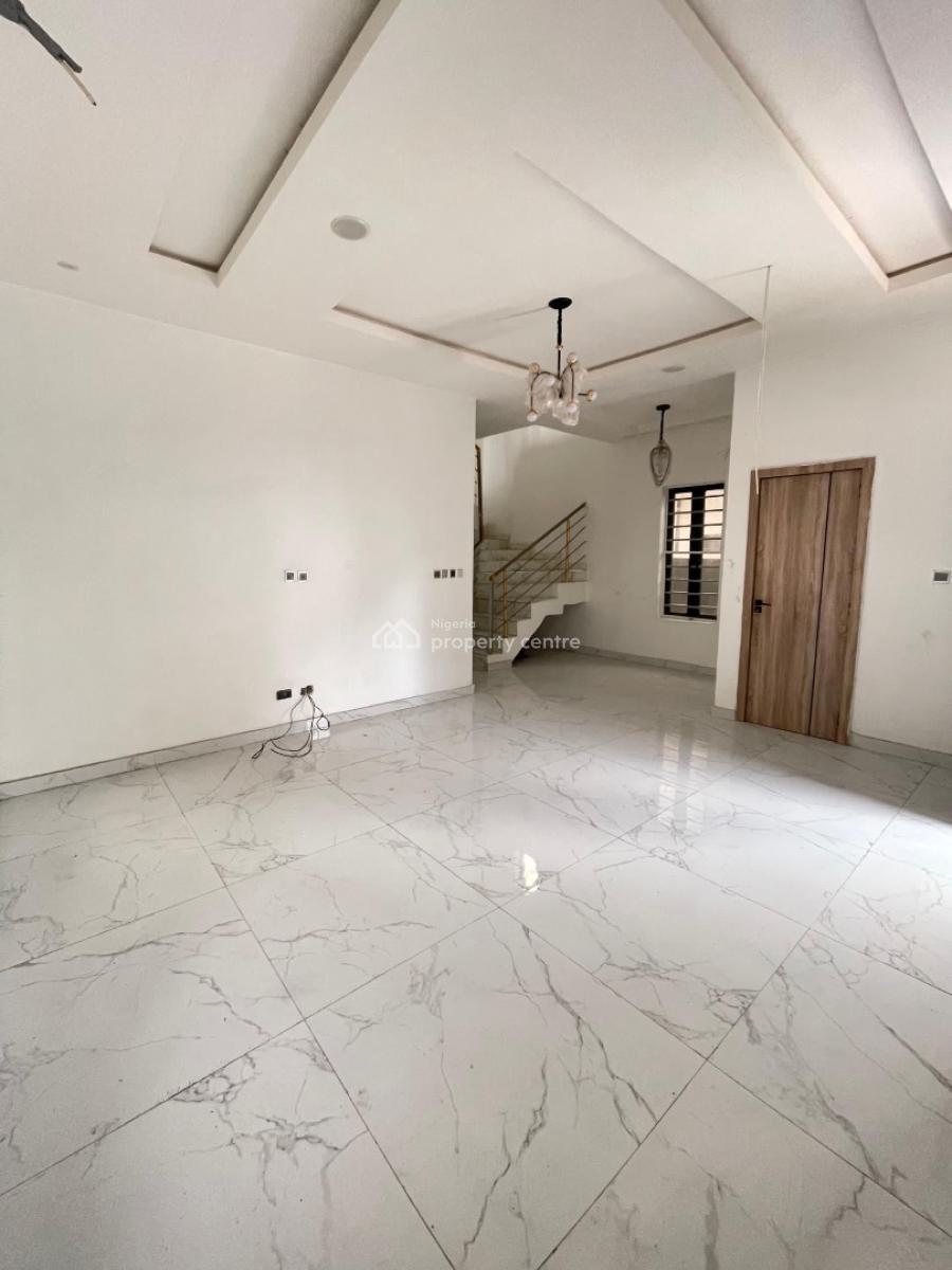 One Bedroom Apartment, Lekki Phase 1, Lekki, Lagos, Block of Flats for Sale