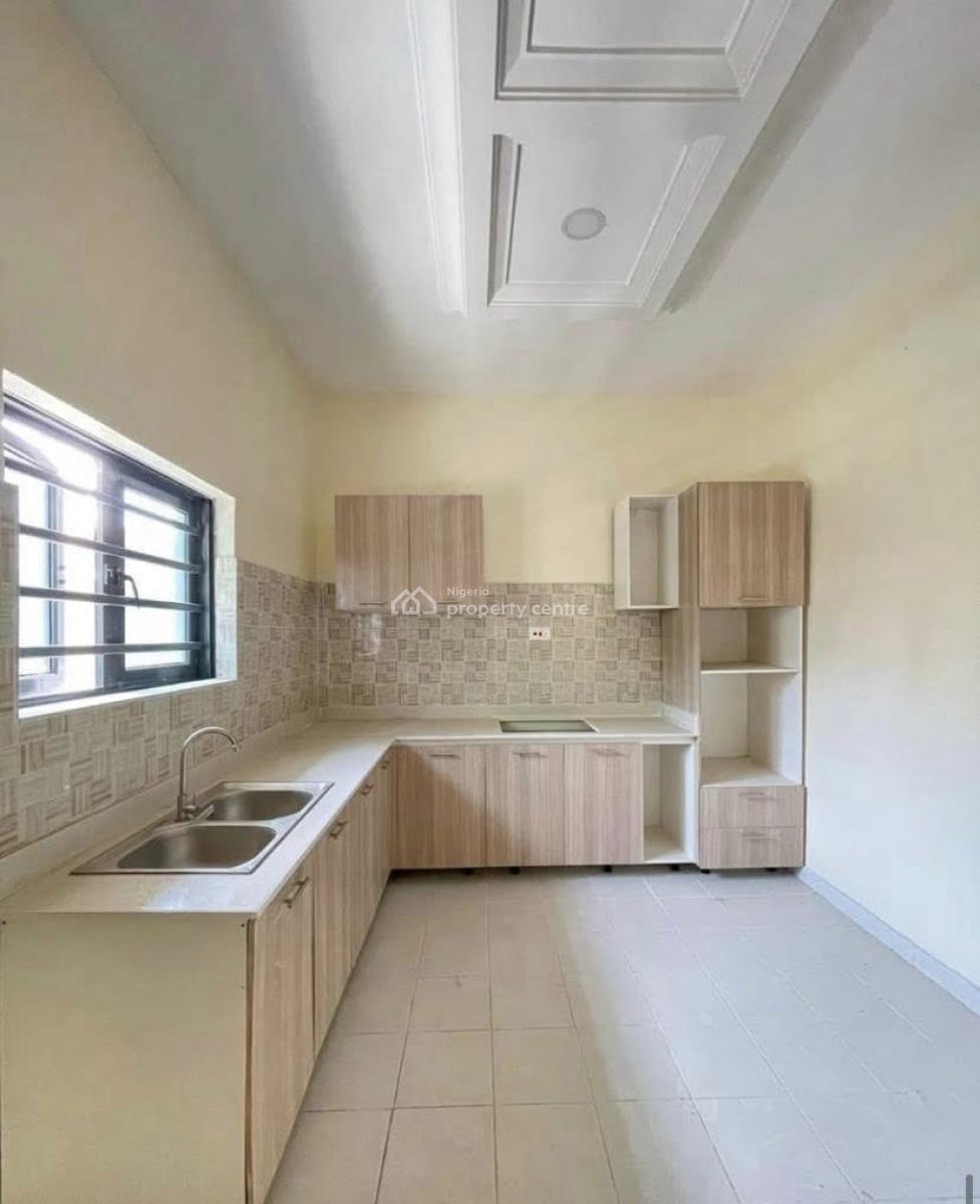 Net Built 3 Bedroom Maisonette, Sangotedo, Ajah, Lagos, Flat / Apartment for Sale
