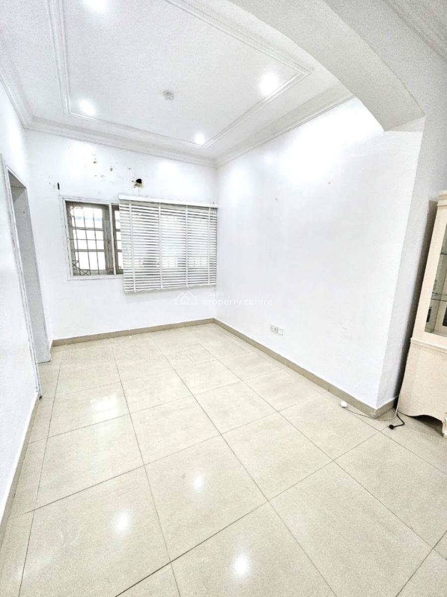 3 Bedroom Apartment, Lekki Phase 1, Lekki, Lagos, Flat / Apartment for Sale