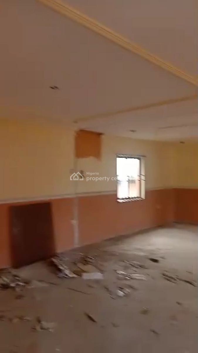 an Open Plan Office Space Or Warehouse with Extra 2 Rooms , 2 Toilets, Glover Street Off Herbert Macaulay Road Ebute Metta East, Easy Access, Ebute Metta East, Yaba, Lagos, Commercial Property for Rent