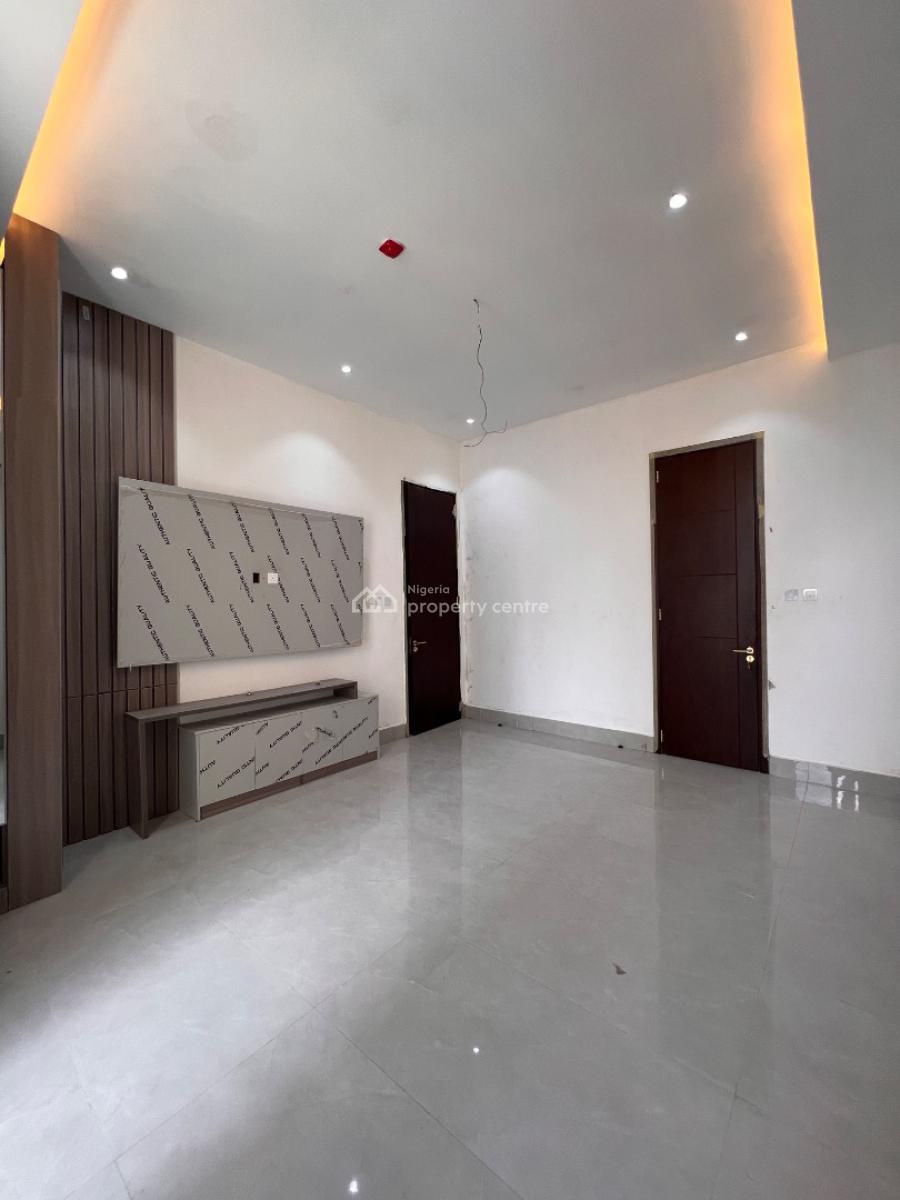 Most Stunning 3 Bedroom Apartment with Swimming Pool and Gym, with Modern Amenities Like Pool & Gym & Within a Serene Neighborhood, Lekki Phase 1, Lekki, Lagos, Flat / Apartment for Sale