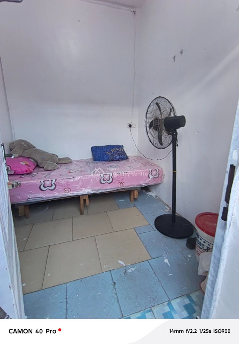 Bq in Igbo Efon Area, Olukolu Area, Igbo Efon, Lekki, Lagos, Self Contain (single Rooms) for Rent