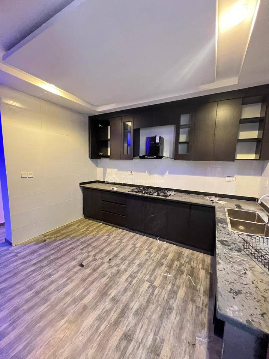 4 Bedroom Terrace Duplex with Bq, Osapa, Lekki, Lagos, Terraced Duplex for Rent