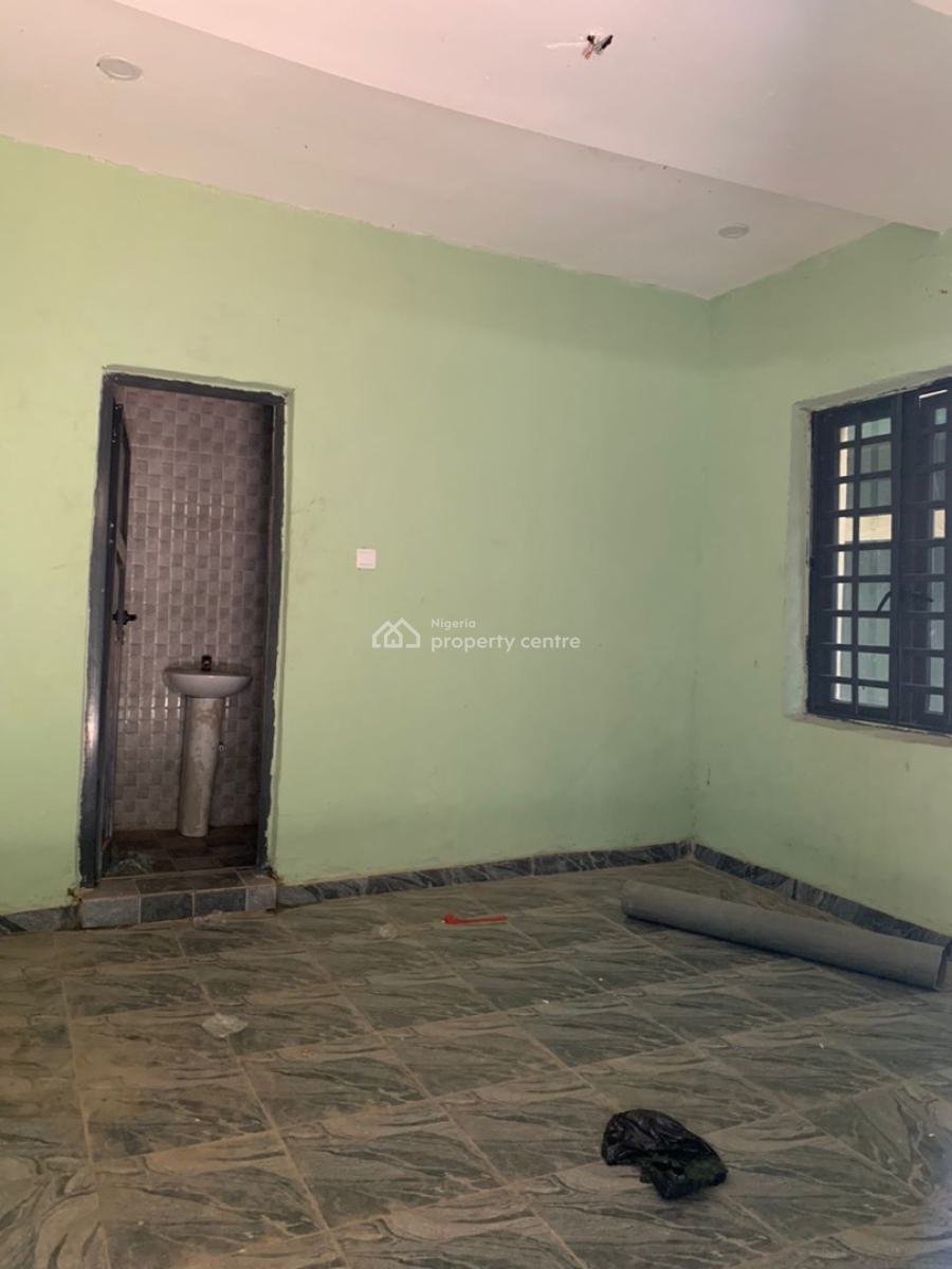 Newly Built 2 Bedroom Flat, Obadina, Abule Oja, Yaba, Lagos, Flat / Apartment for Rent