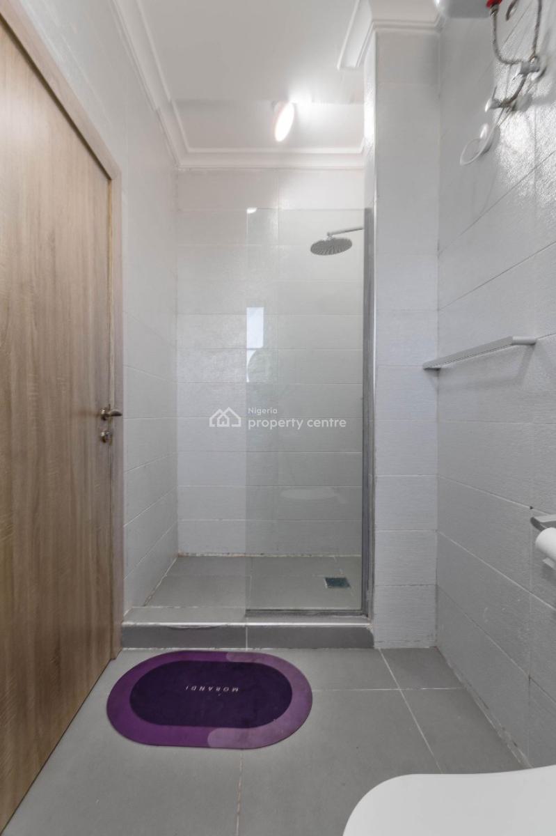 2 Bedroom Apartment with Gym and Swimming Pool, Periwinkle Estate, Lekki Phase 1, Lekki, Lagos, Flat / Apartment Short Let