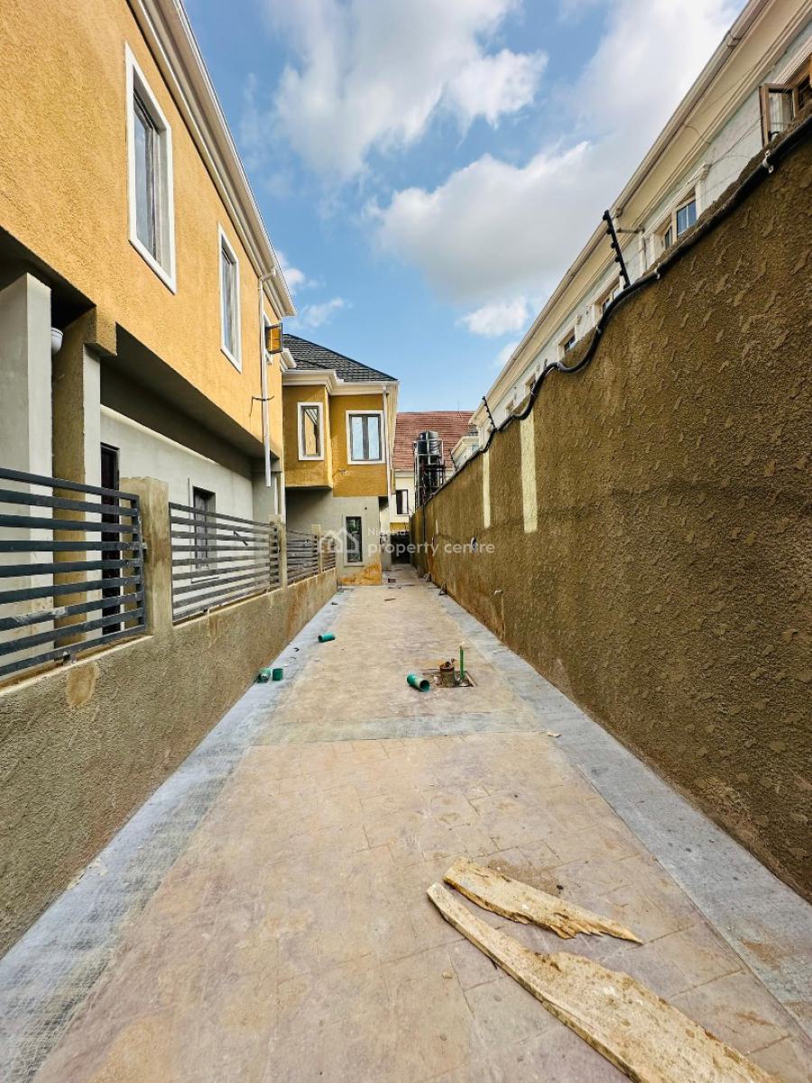 Beautifully Crafted 4 Bedroom Semi Detached with a Bq, Gra Phase 1, Magodo, Lagos, Semi-detached Duplex for Sale