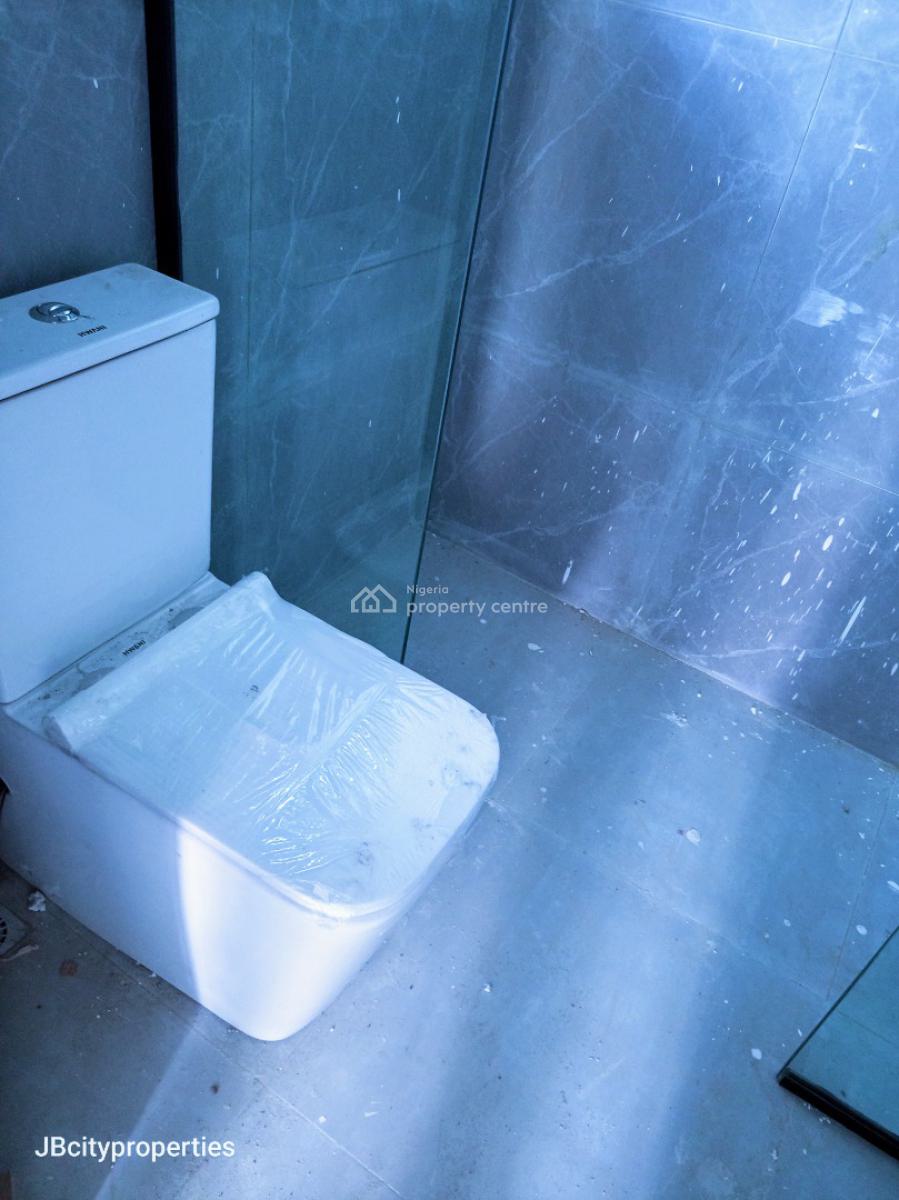 Brand New Luxury 2 Bedroom Apartment, Behind Blenco, Sangotedo, Ajah, Lagos, Flat / Apartment for Rent