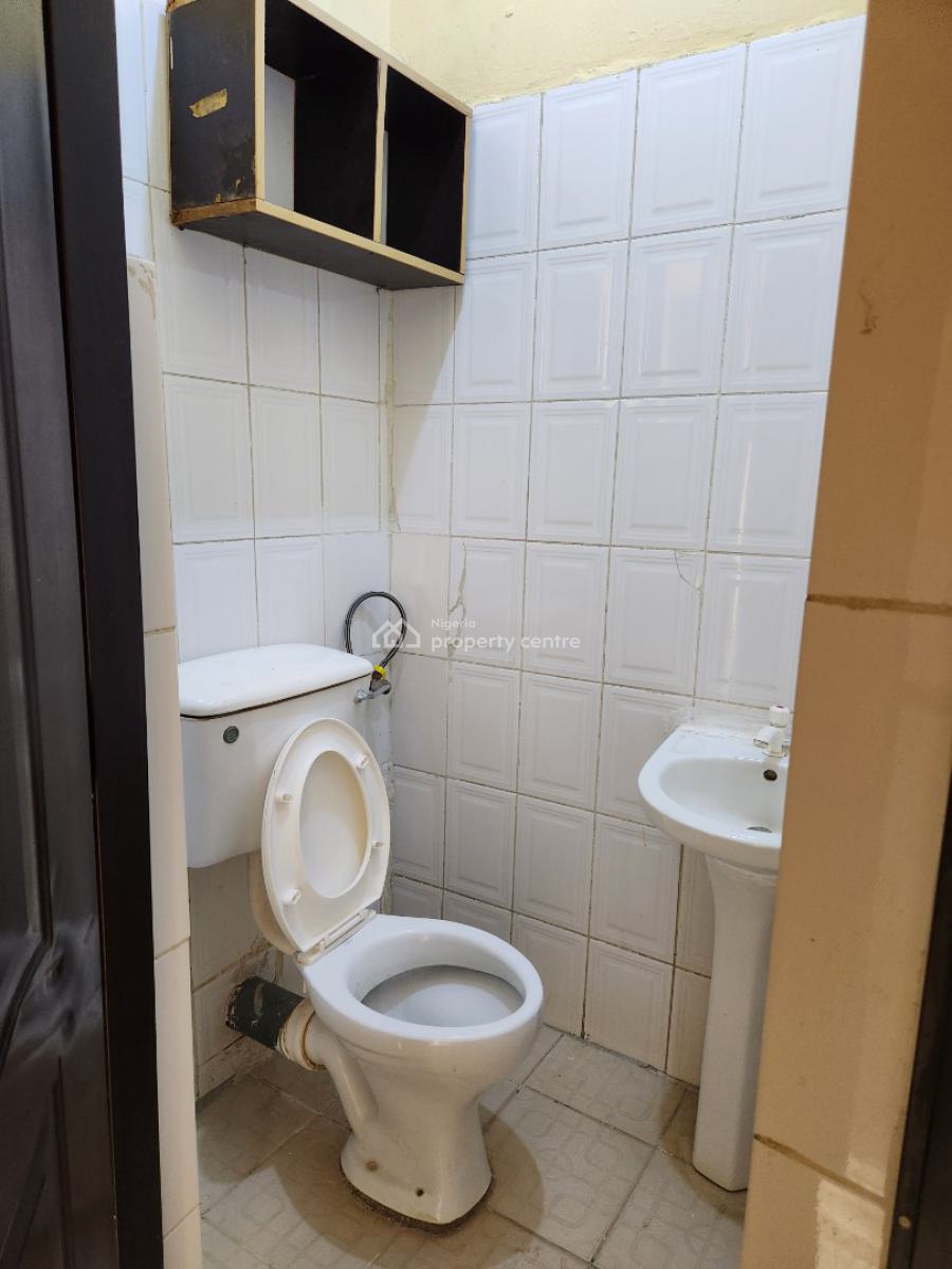 Spacious 3 Bedroom Flat, Mabushi, Abuja, House for Rent