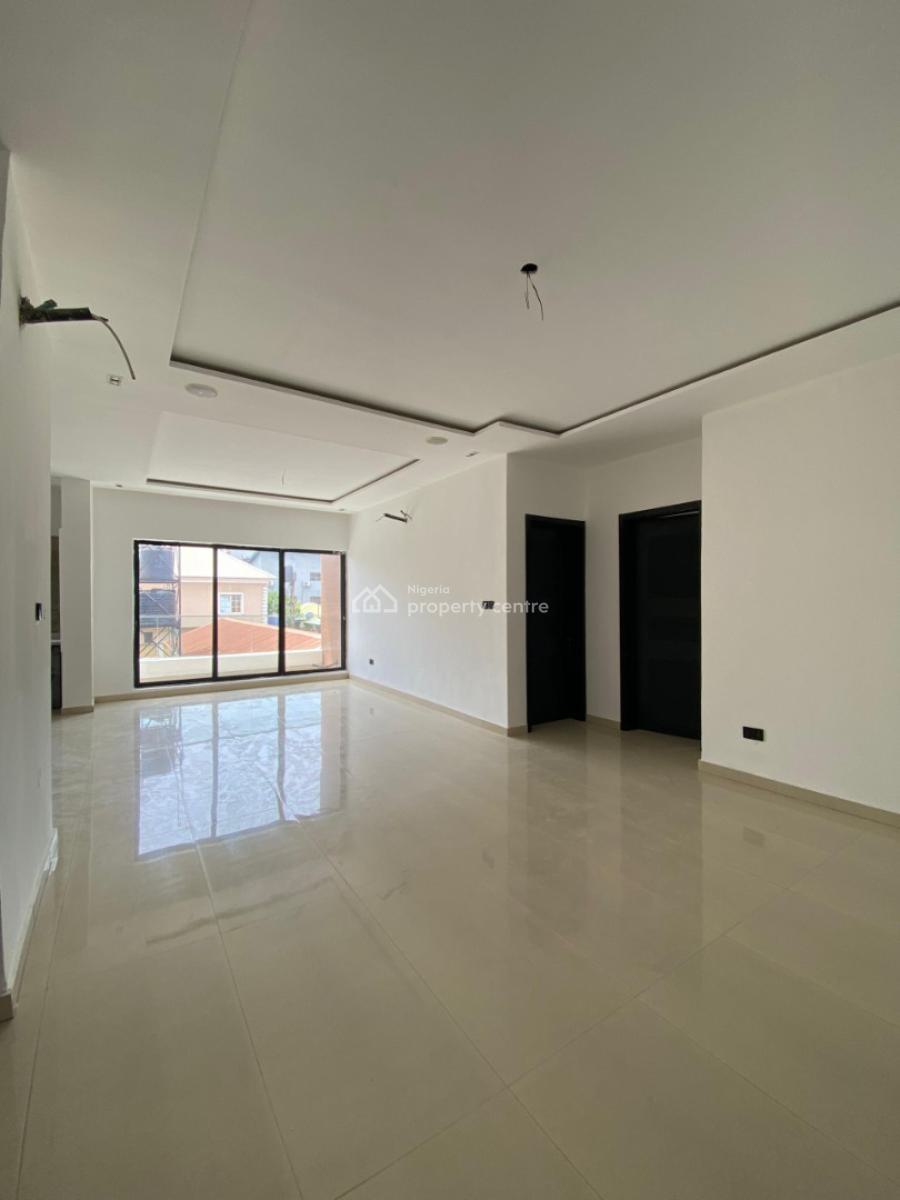 Well Built 3 Bedroom Apartment with Gym and Swimming Pool, Lekki Phase 1, Lekki, Lagos, Flat / Apartment for Sale