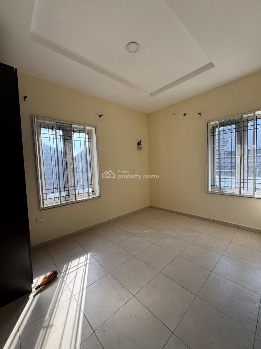 Well Maintained 3 Bedroom Flats, Chevron Toll Gate, Lekki, Lagos, Flat / Apartment for Rent