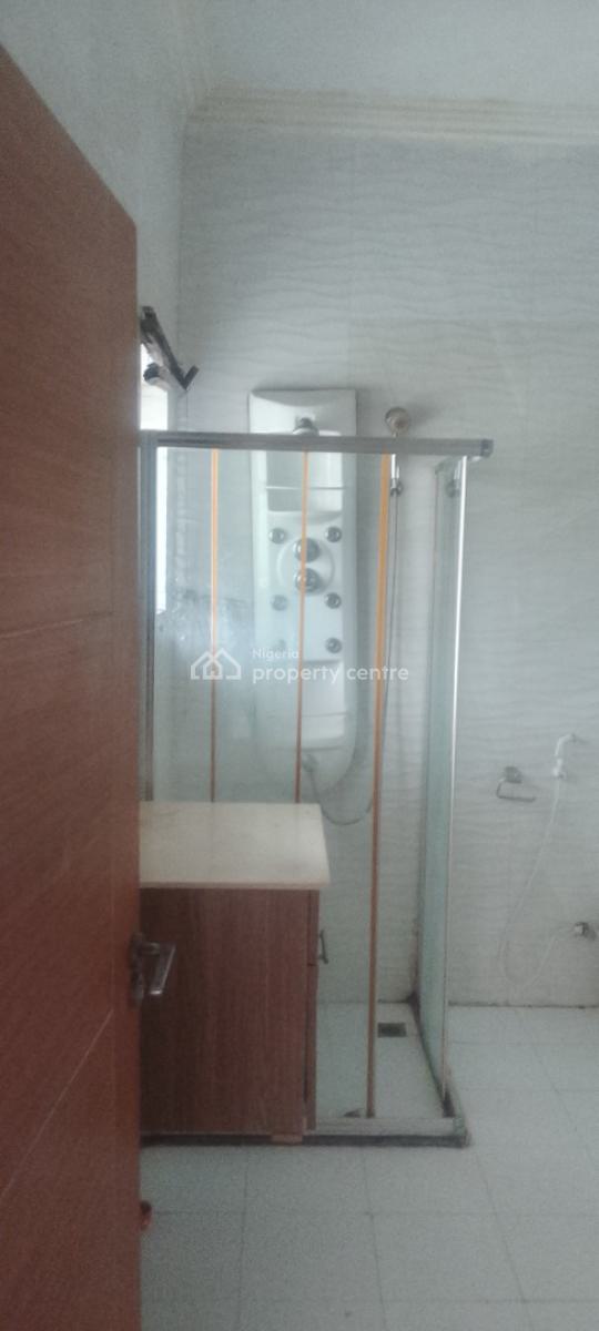 a Spacious Semi Master Bedroom, Chevron Drive Chevy View Estate, Lekki, Lagos, Self Contain (single Rooms) for Rent