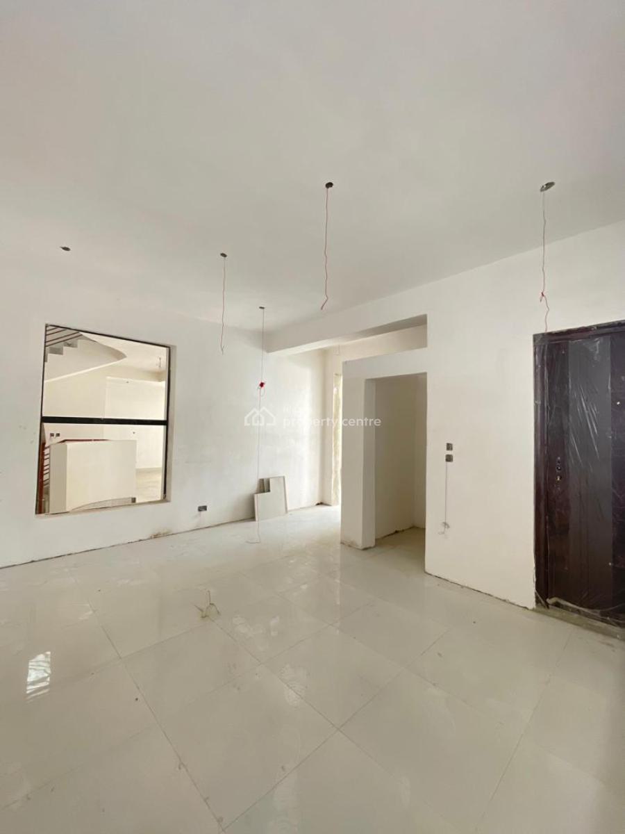 Luxurious Fully Service 4 Bedroom Townhouse, Lekki Phase 1, Lekki, Lagos, Semi-detached Duplex for Sale