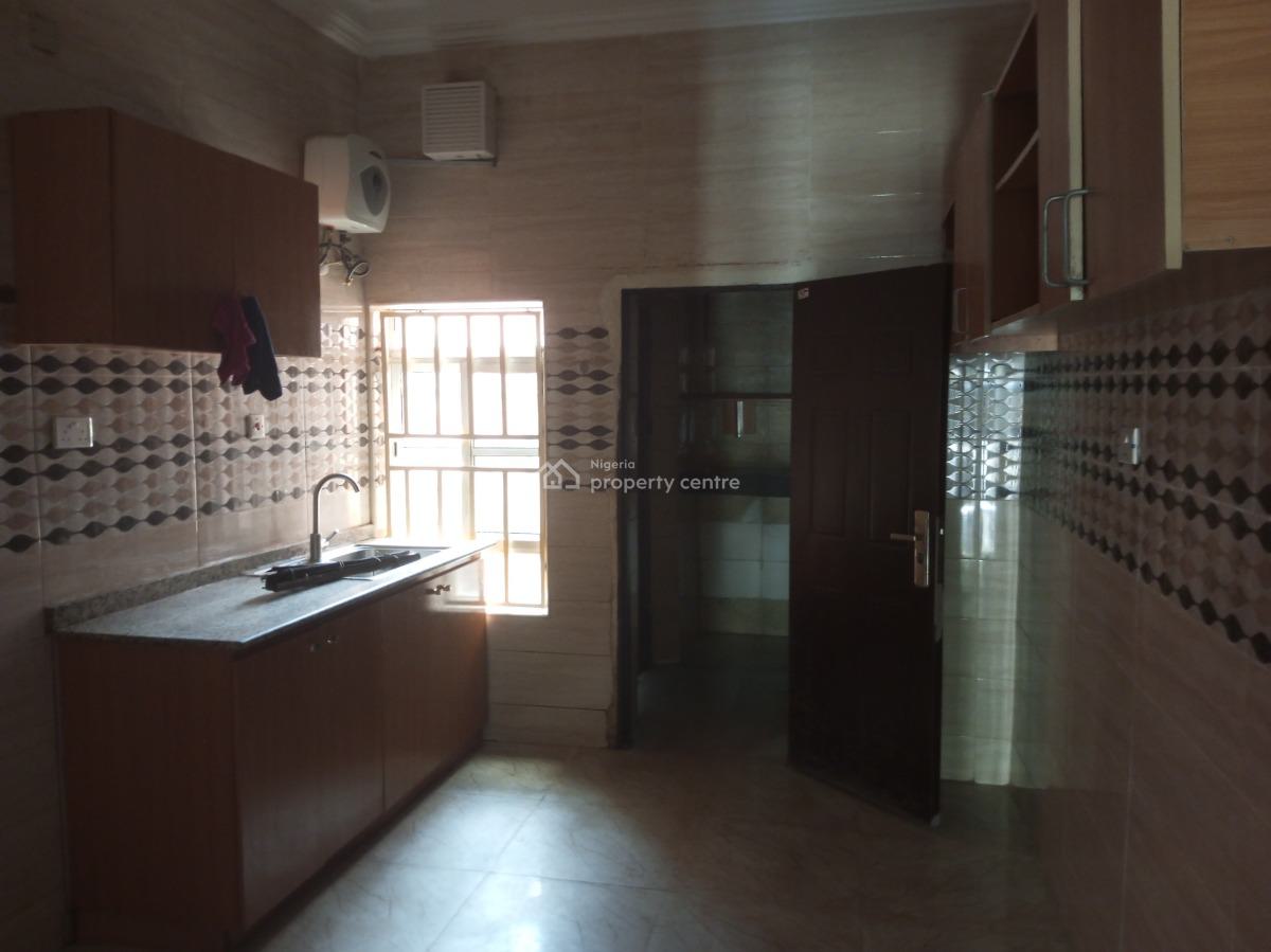 4bedroom Duplex Available in an Estate, Near Npi Estate, Gaduwa, Abuja, Terraced Duplex for Rent