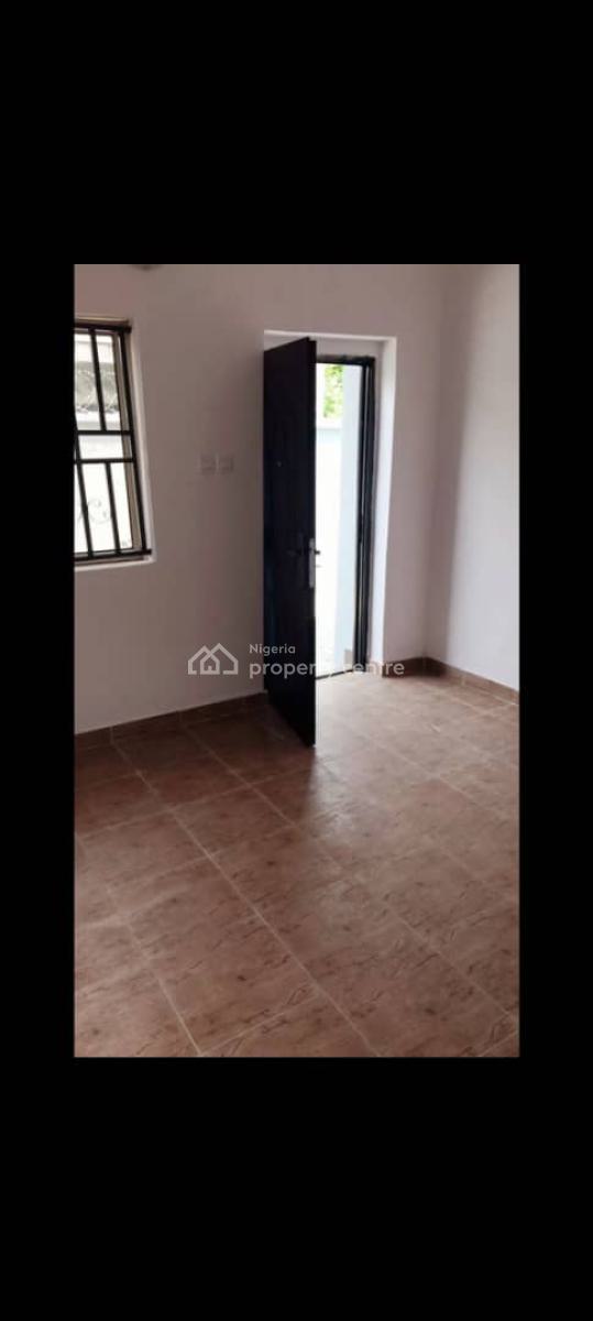 Mini Flat, Mobile Road Ilaje, Lekki, Lagos, Mini Flat (room and Parlour) for Rent