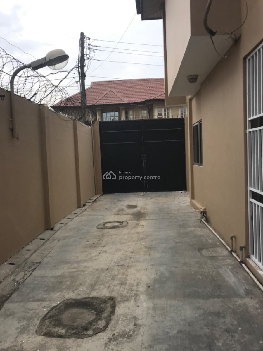 5 Bedroom Semi Detached Duplex with Bq, Millennium Estate Gbagada Lagos., Gbagada, Lagos, Semi-detached Duplex for Rent