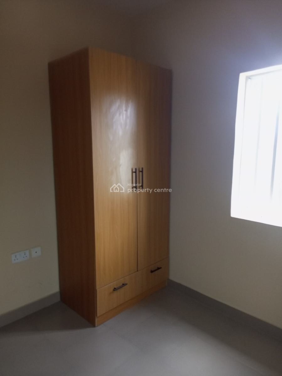 Newly Built 2 Bedroom, Divine Avenue Bucknor, Isolo, Lagos, Flat / Apartment for Rent