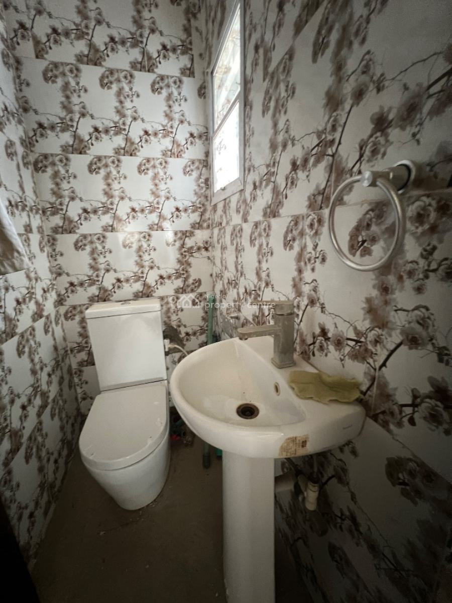 Spacious 3 Bedroom Apartment, Blenco Eatate, Sangotedo, Ajah, Lagos, Flat / Apartment for Rent