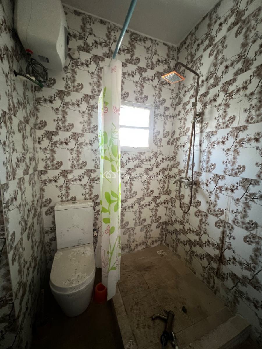 Spacious 3 Bedroom Apartment, Blenco Eatate, Sangotedo, Ajah, Lagos, Flat / Apartment for Rent