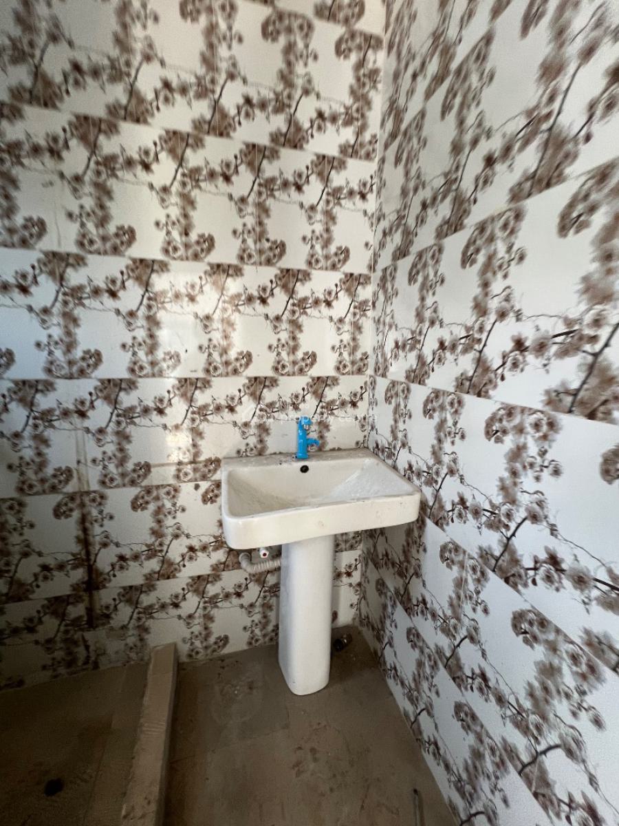 Spacious 3 Bedroom Apartment, Blenco Eatate, Sangotedo, Ajah, Lagos, Flat / Apartment for Rent