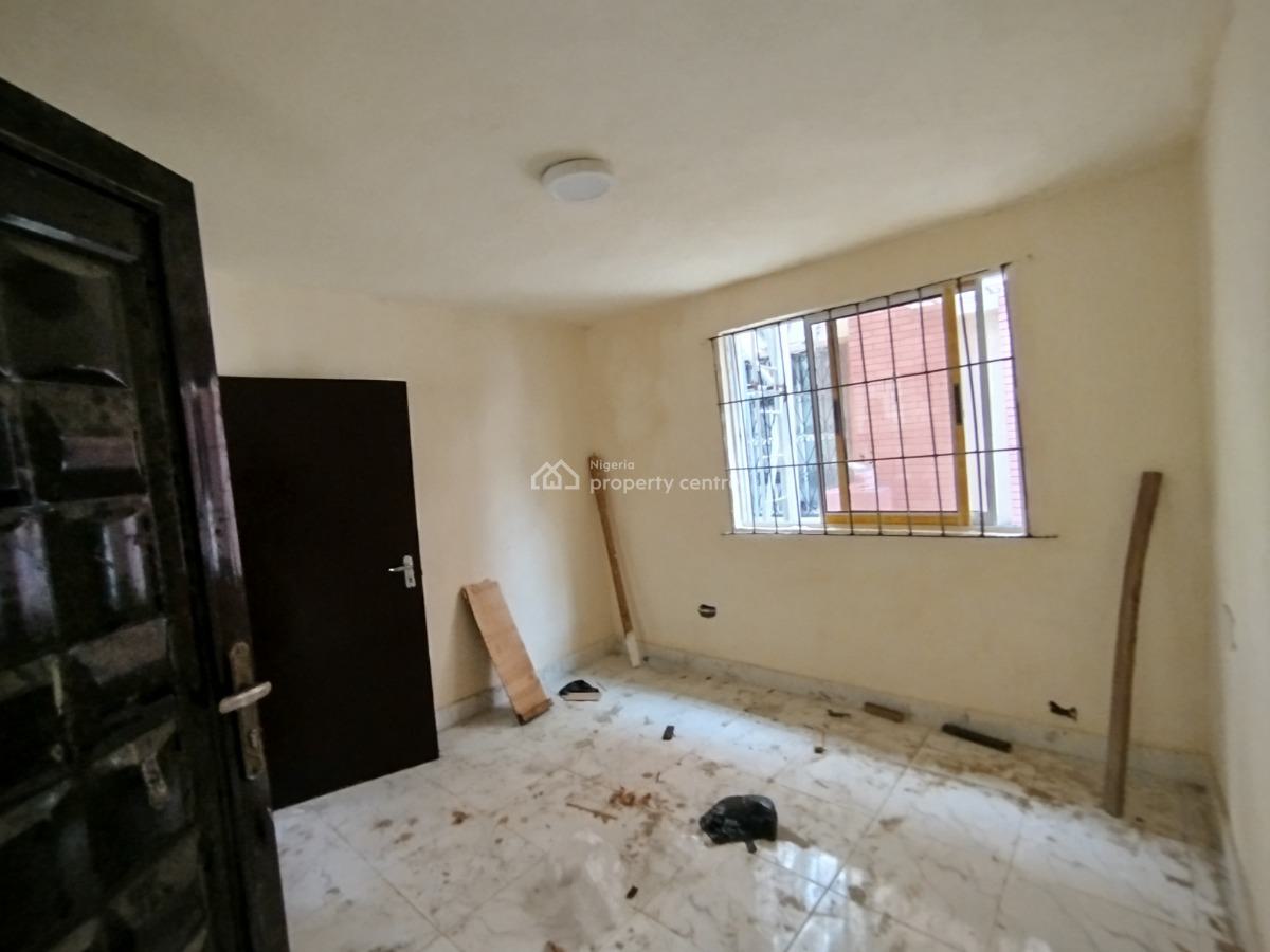 Well Maintained 1 Bedroom Apartment, Off Admiralty Way, Lekki Phase 1, Lekki, Lagos, Mini Flat (room and Parlour) for Rent