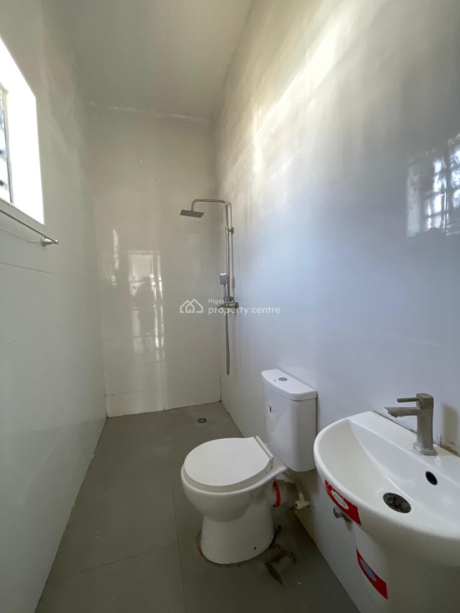 3 Bedroom Terrace Duplex with Bq, with Gym, Vgc, Harris Vgc Drive, Lekki, Lagos, Terraced Duplex for Sale