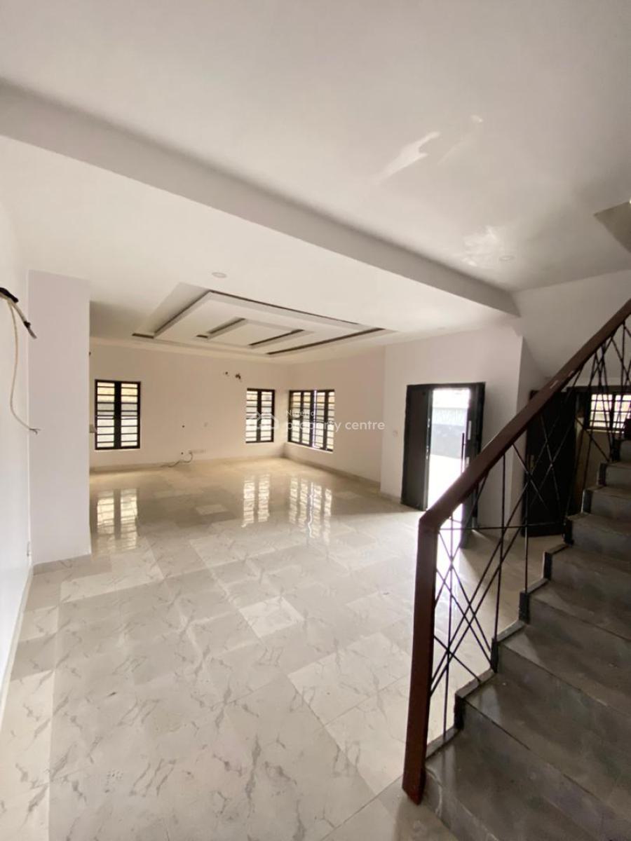 Very Spacious 3 Bedroom Semi-detached Duplex with a Bq, Ologolo, Ologolo, Lekki, Lagos, Semi-detached Duplex for Sale