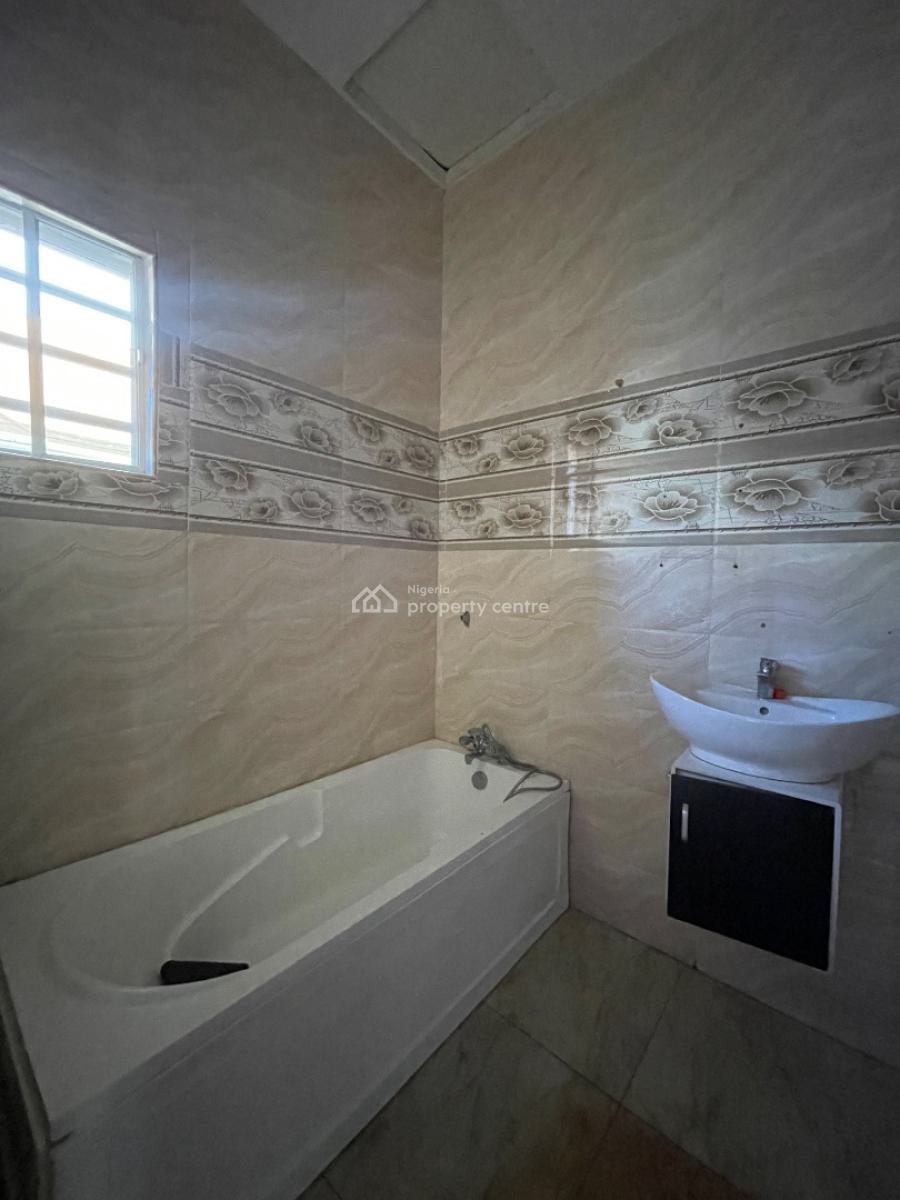 Contemporary 4 Bedroom Terrace with Modern Amenities, Orchid, Lekki, Lagos, House for Sale