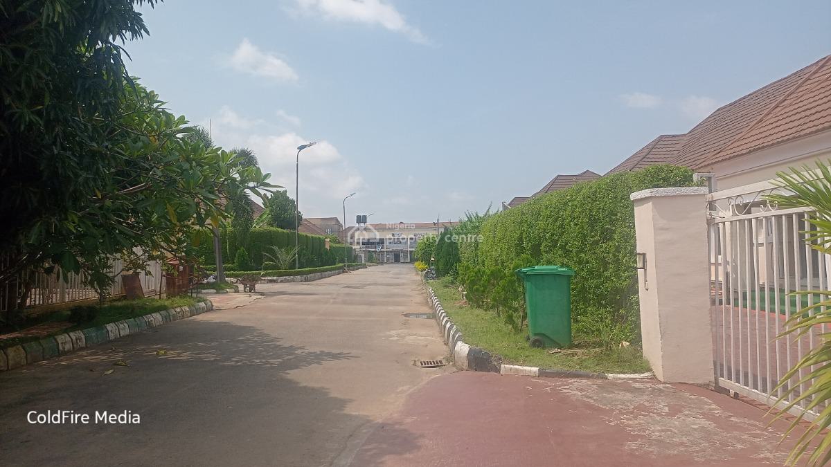 4 Bedroom Penthouse on a Land of 700 Square Meter, Voice of Nigeria Road, Lugbe District, Abuja, Detached Duplex for Sale