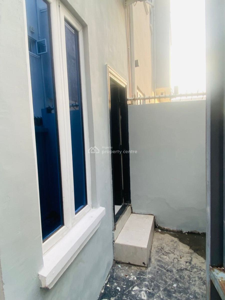 a Room Self Bq with Kitchen, Ikate, Lekki, Lagos, Self Contain (single Rooms) for Rent