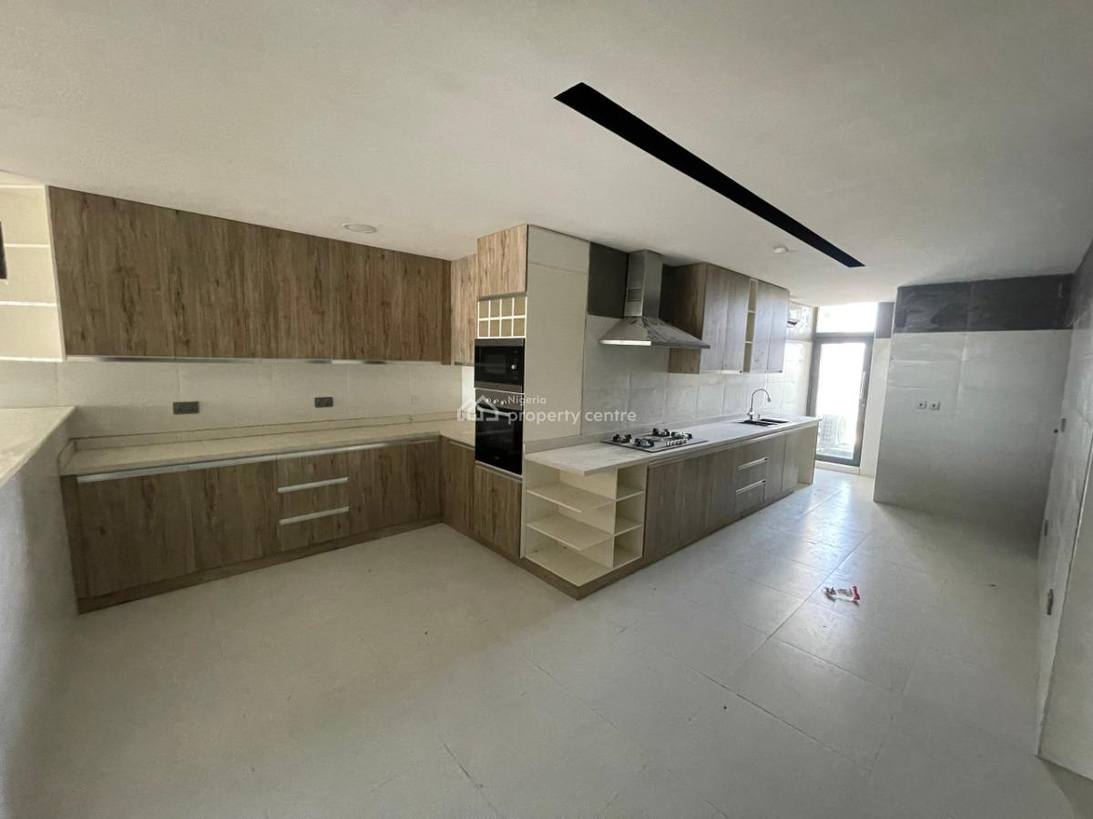 3 Bedroom Waterfront Apartment, Lekki Phase 1, Lekki, Lagos, Self Contain (single Rooms) for Sale