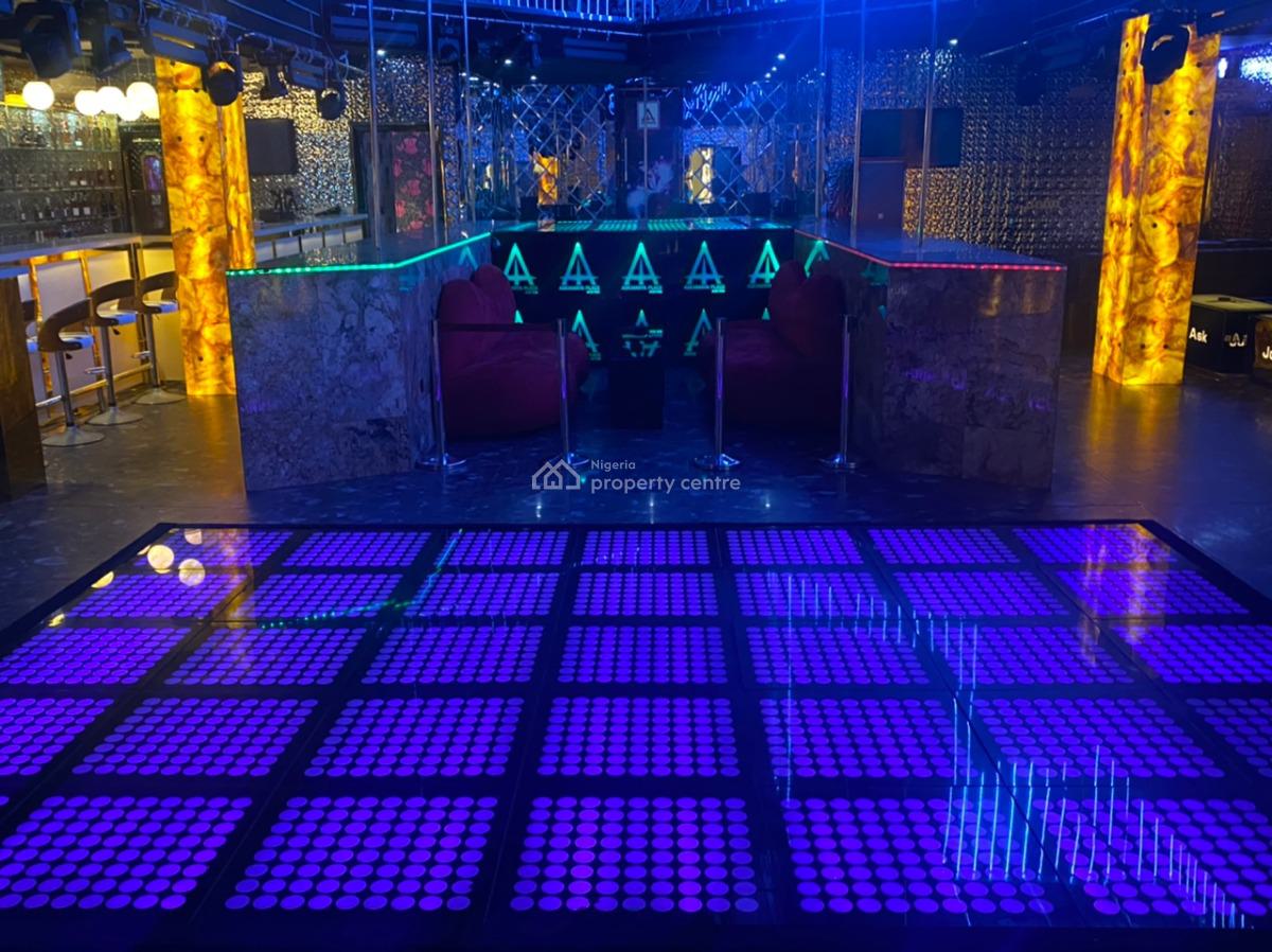 Luxury Fully Furnished 5 Star Club + 2 Rooms  Ensuite & Event Center, Second Toll Gate, Ikota, Lekki, Lagos, Commercial Property for Sale