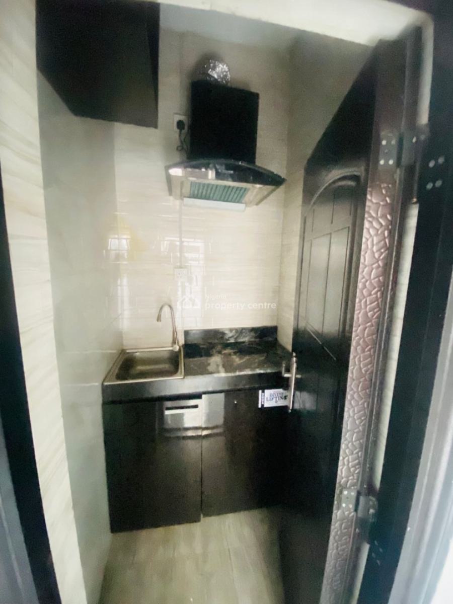 Fully Serviced Potable Bq Self Con Available, Ikate Lekki Lagos, Lekki, Lagos, Self Contain (single Rooms) for Rent