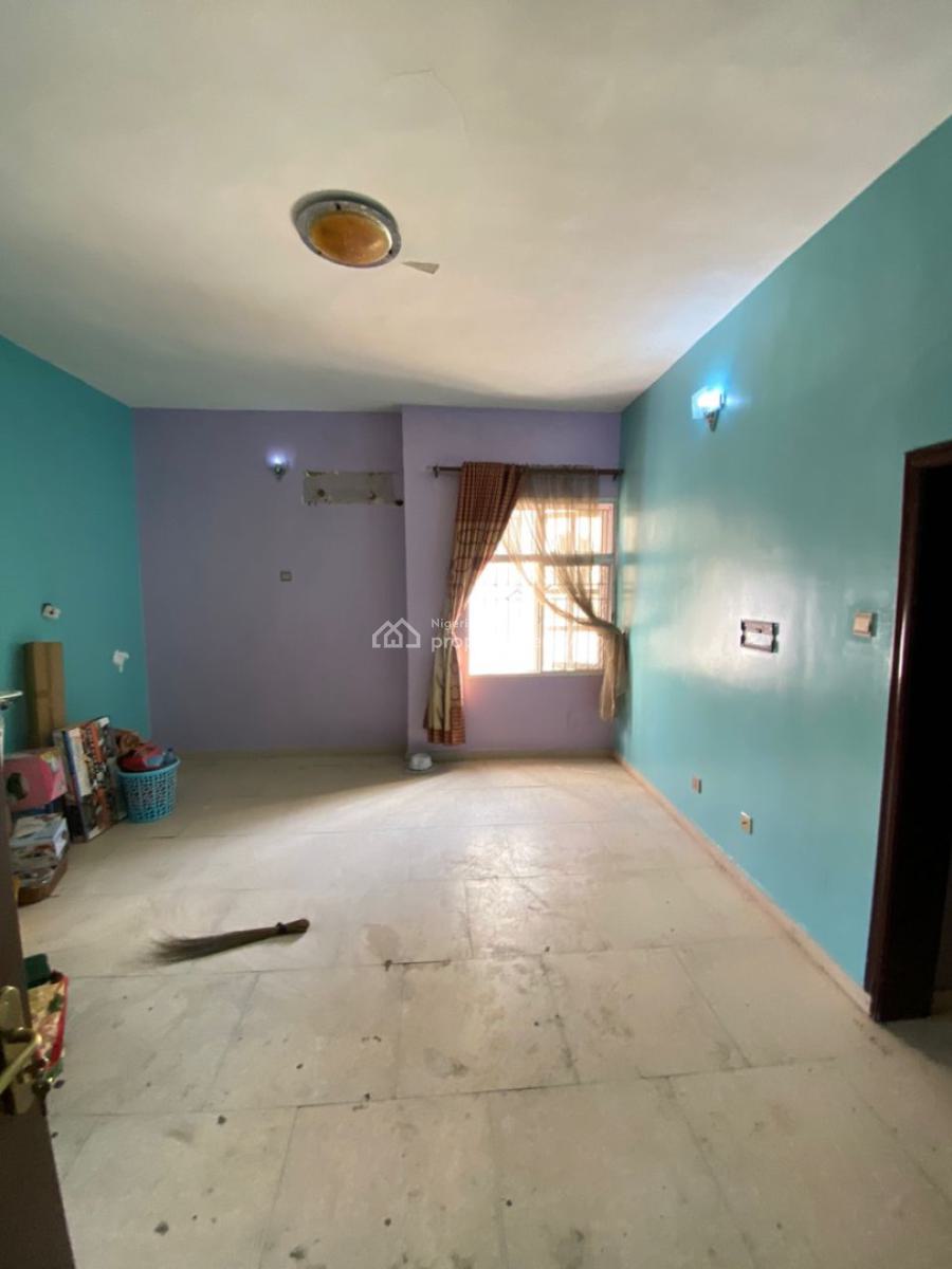 Spacious 3 Bedroom Apartment with Bq, Lekki Phase 1, Lekki, Lagos, Flat / Apartment for Rent
