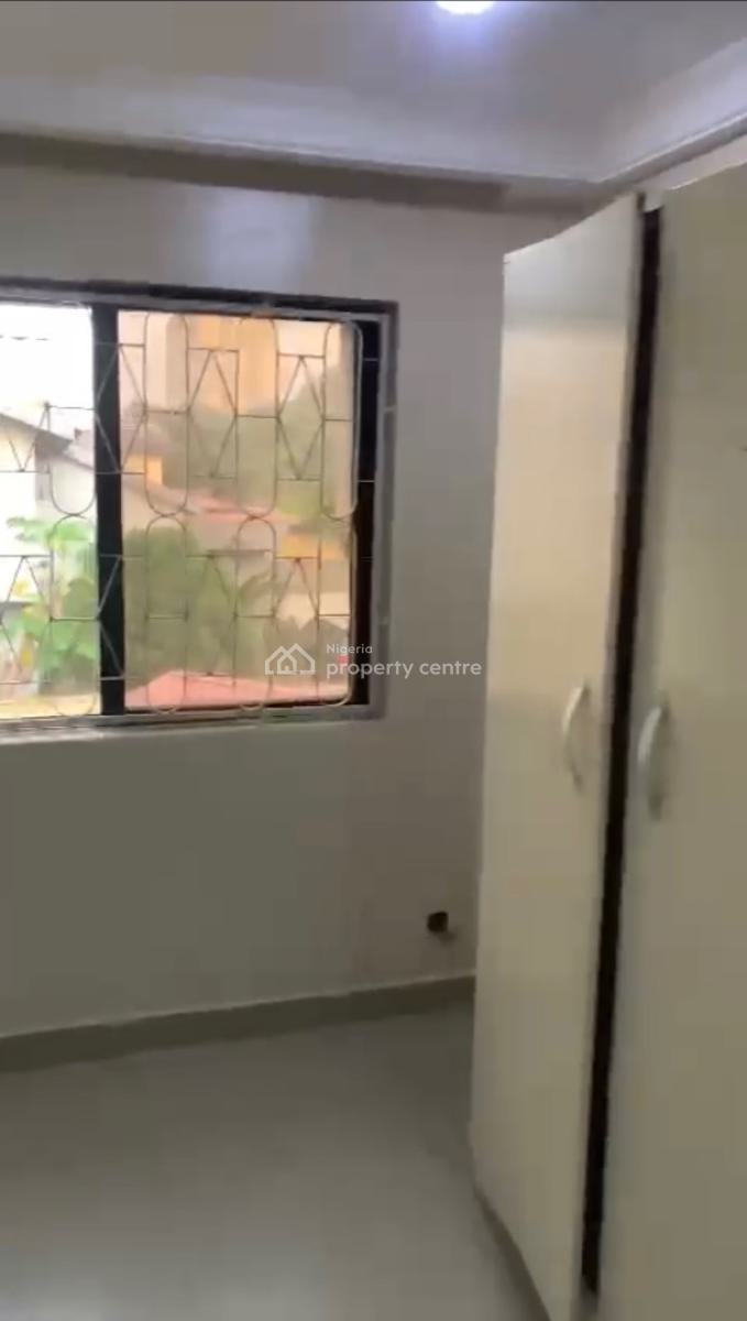 Massive and Neat Studio Apartment, Victoria Island (vi), Lagos, Self Contain (single Rooms) for Rent