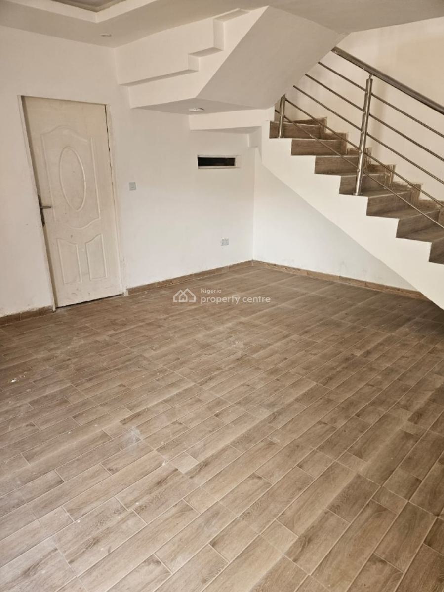 Spacious 3 Bedroom Duplex with a Bq in a Serene Environment, Lekki Phase 1, Lekki, Lagos, Semi-detached Duplex for Rent