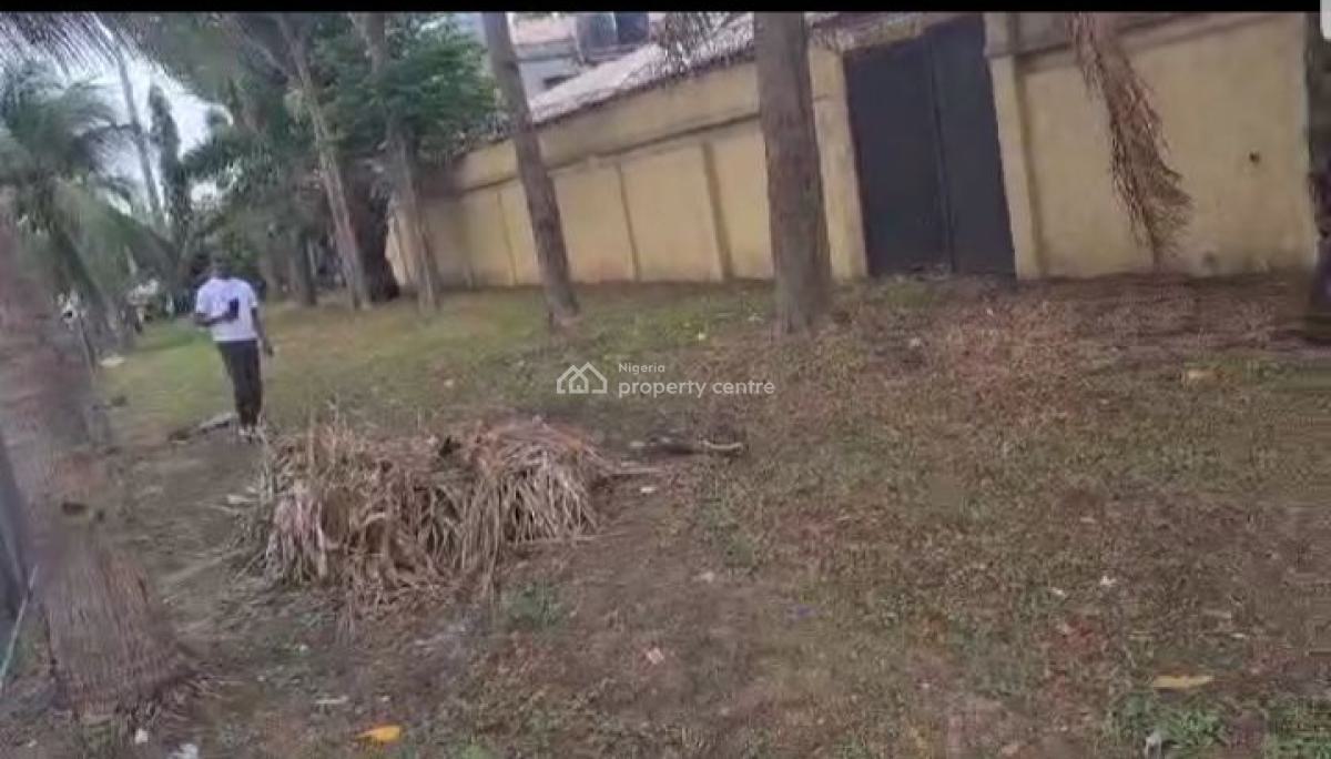 Massive 6 Bedroom Detached House on 1,900sqm, Facing Admiralty Way, Lekki Phase 1, Lekki, Lagos, Office Space for Sale