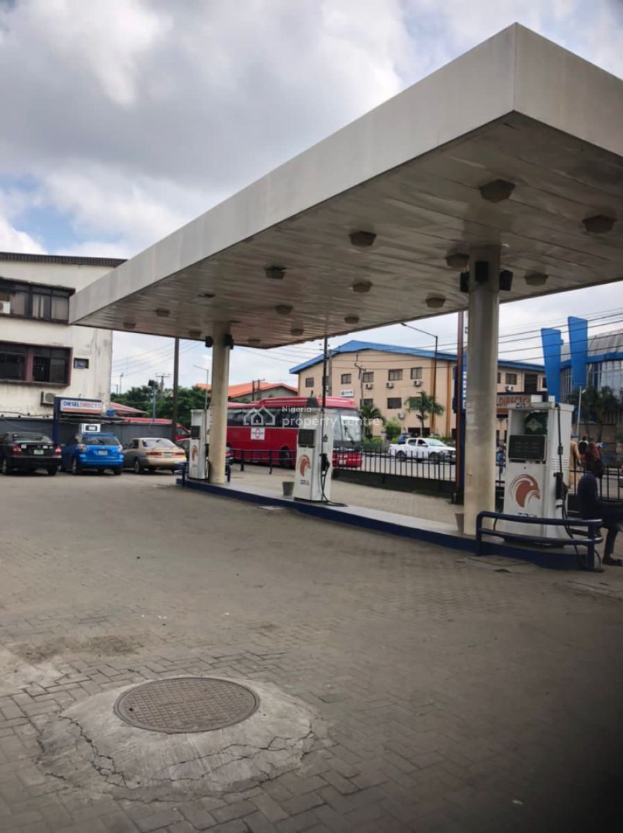 Filling Station in a Prime Commercial Location, Yaba, Lagos, Filling Station for Rent
