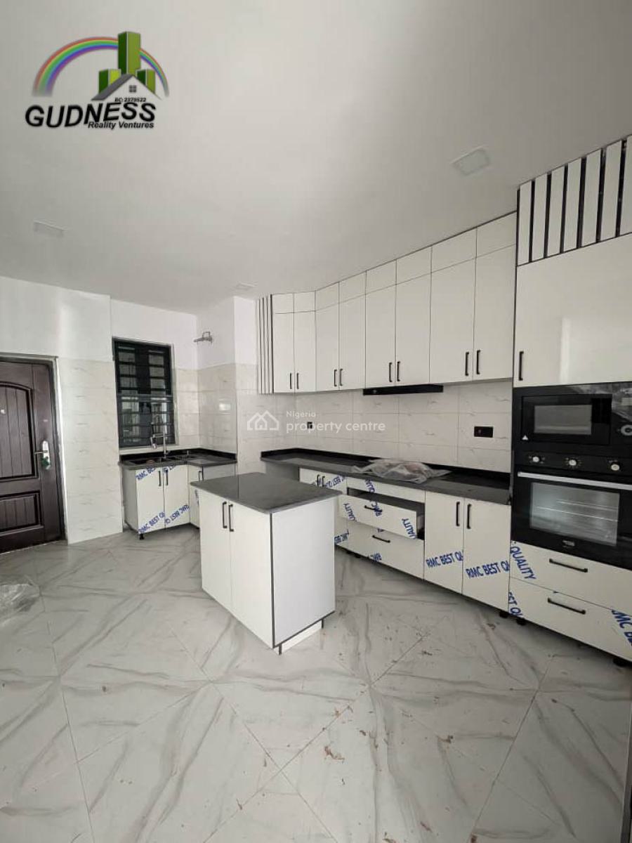 3 Bedroom Apartment with Bq, Lekki Phase 1, Lekki, Lagos, Flat / Apartment for Sale