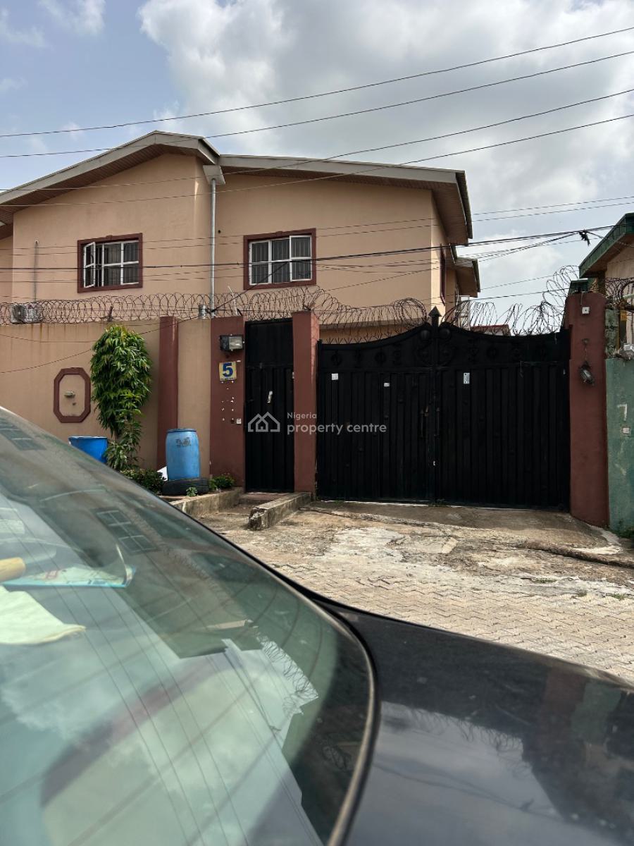 3-bedroom Apartment (up and Down) Available, Gra Phase 1, Magodo, Lagos, Flat / Apartment for Sale