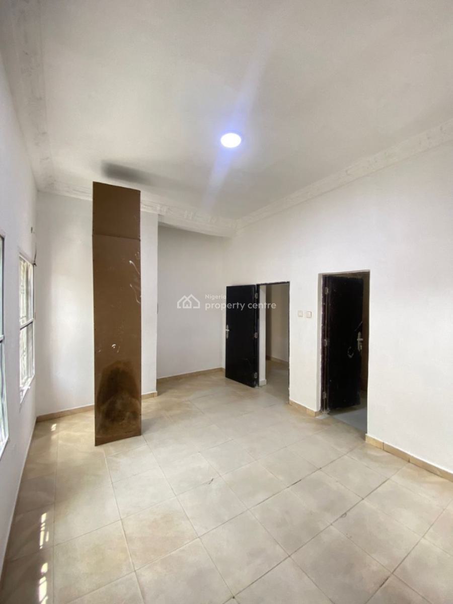 Decent 3 Bedroom Apartment Suitable for Commercial and Residential, Lekki Phase 1, Lekki, Lagos, Flat / Apartment for Rent