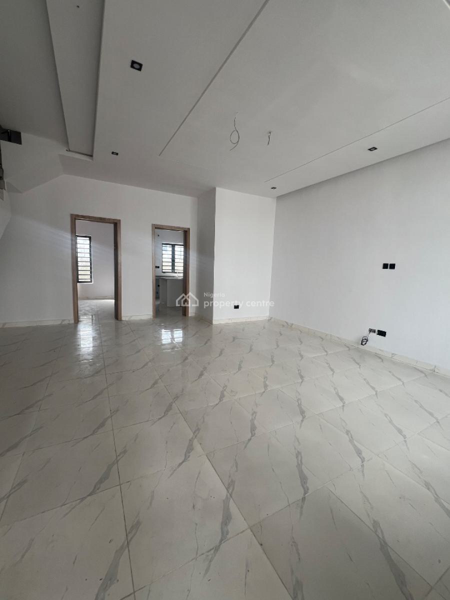 Beautiful 4 Bedroom Terraced Duplex in a Secured Estate, Vgc, Lekki, Lagos, Terraced Duplex for Sale