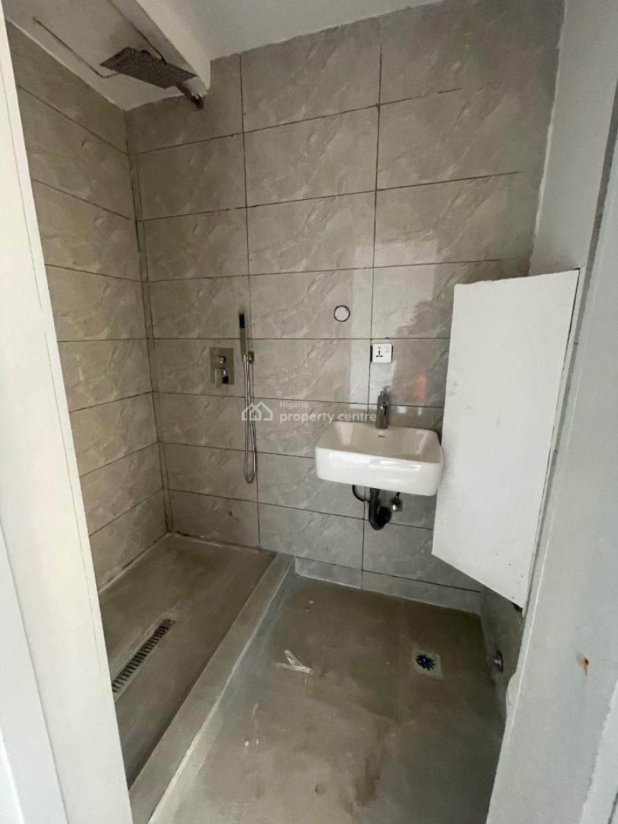 2 Bedrooms, Off Freedom Way, Lekki Phase 1, Lekki, Lagos, Flat / Apartment for Rent