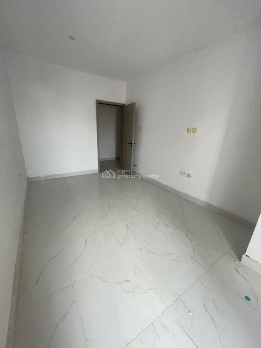 2 Bedrooms, Off Freedom Way, Lekki Phase 1, Lekki, Lagos, Flat / Apartment for Rent