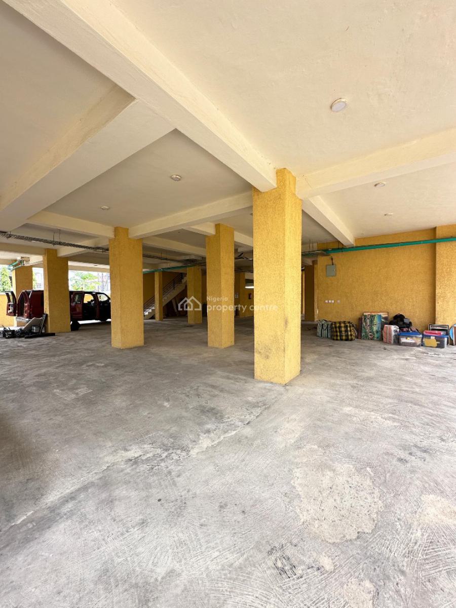 Lovely 2 Bedroom Apartment with Communal Pool and Gym, Lekki Phase 1, Lekki, Lagos, Block of Flats for Sale